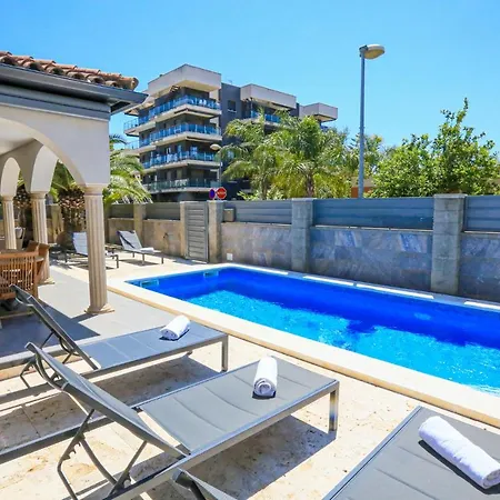 Hidalgo Only Families * Cambrils